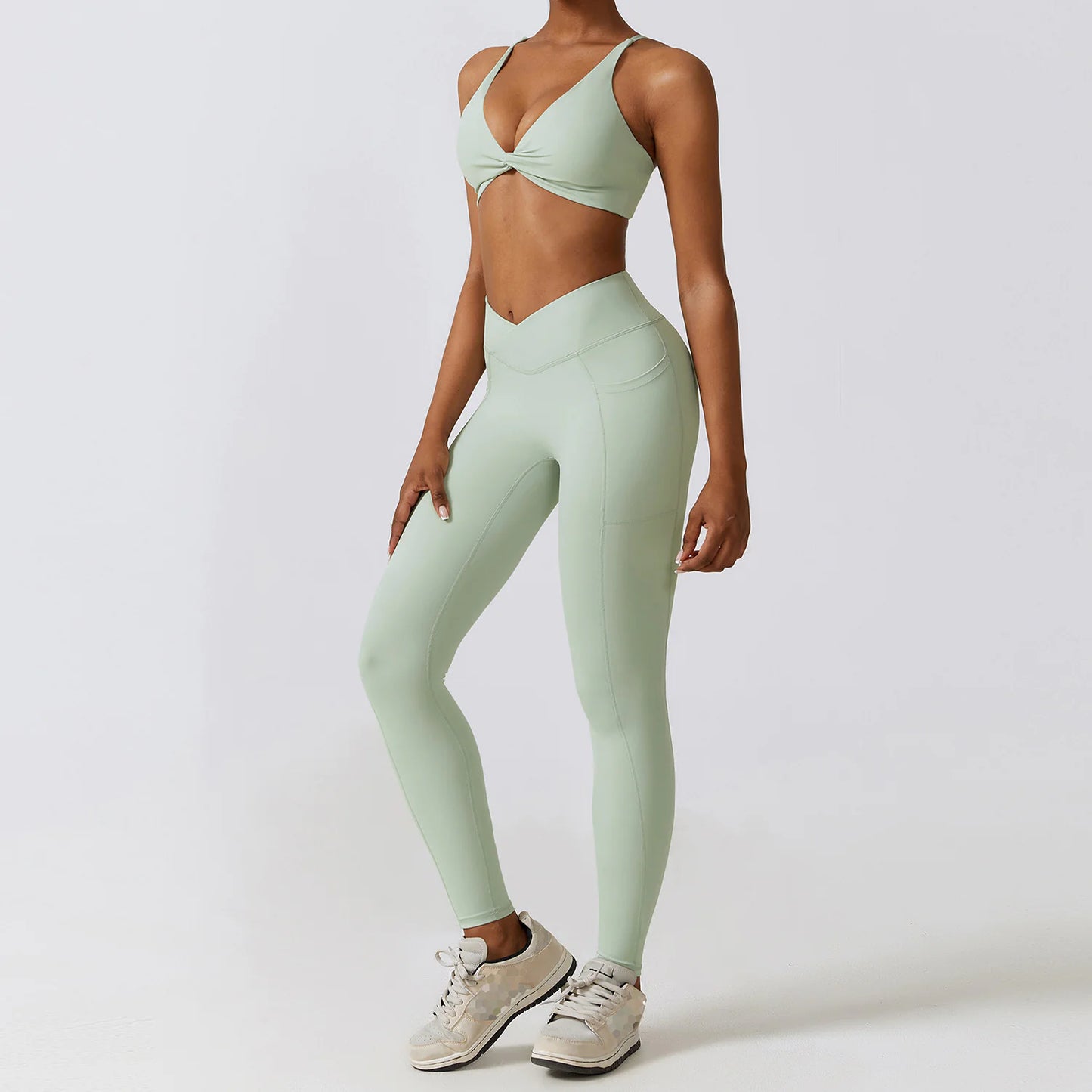 SPORTS SET WITH TOP AND LEGGINGS